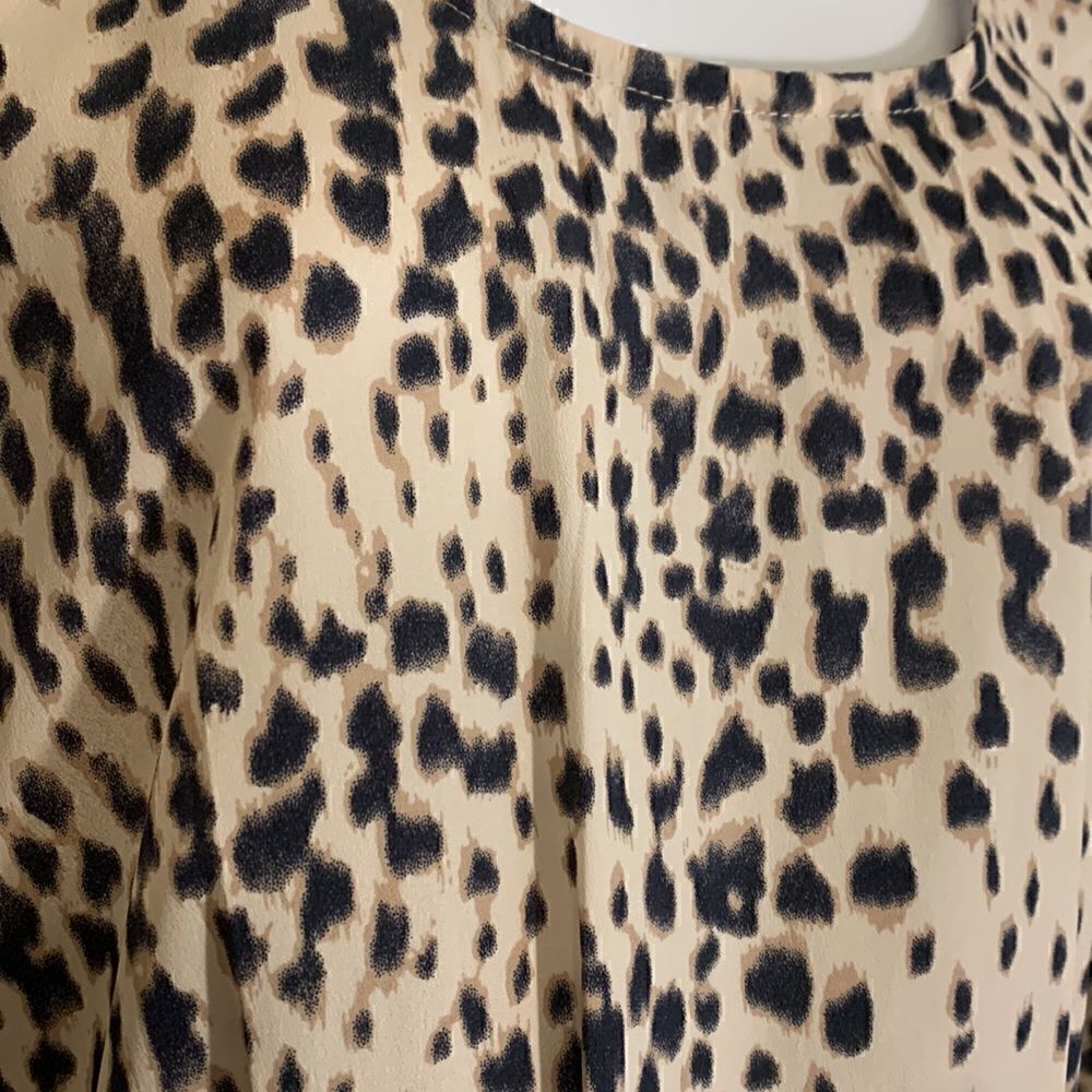 COLLECTIVE CONCEPTs, small, open wide neck, 3/4 sleeve, zip back, lined - Picture 3 of 13